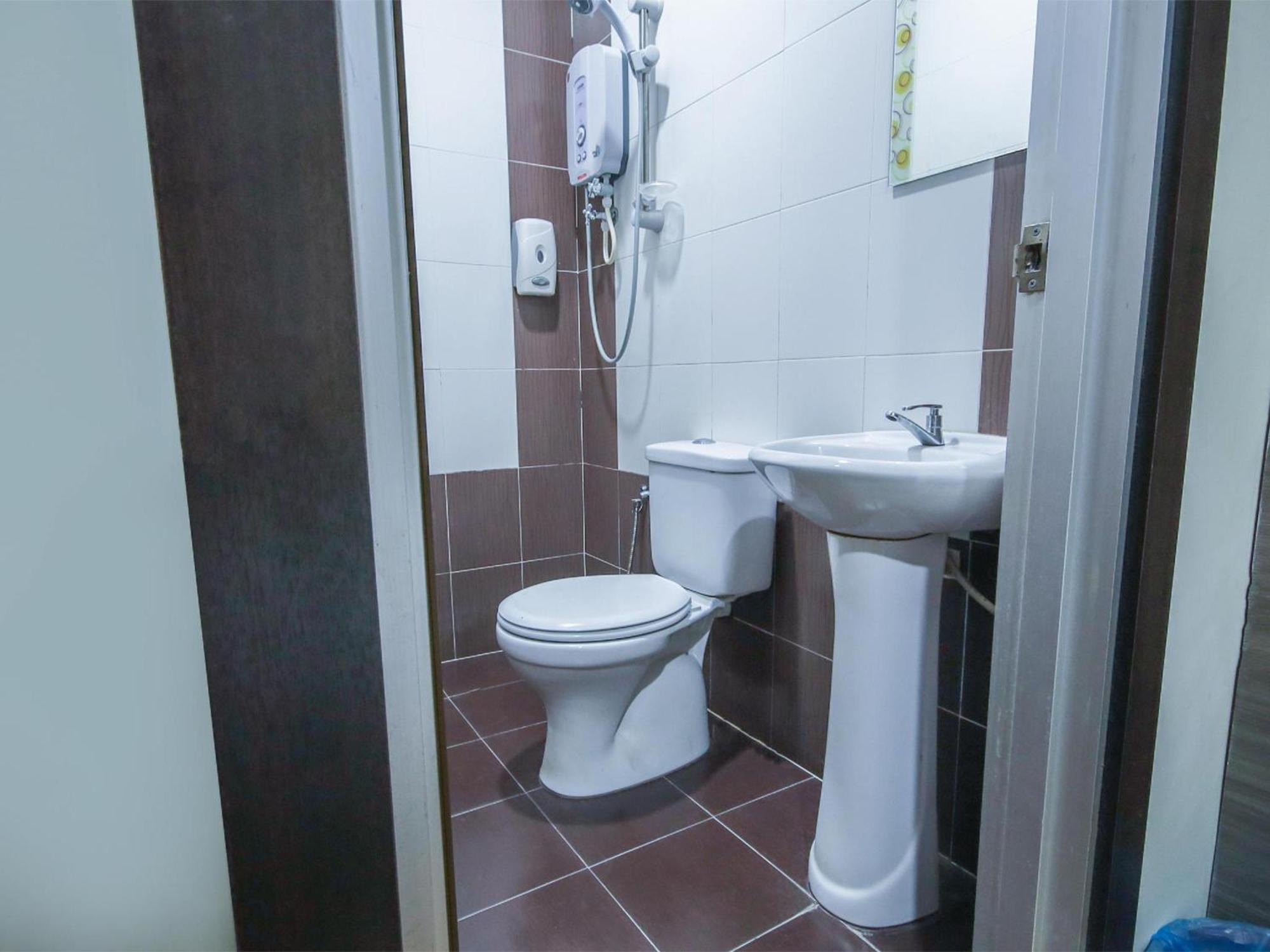 Capital O 812 Hotel Smc Seksyen 13 Shah Alam Luaran gambar