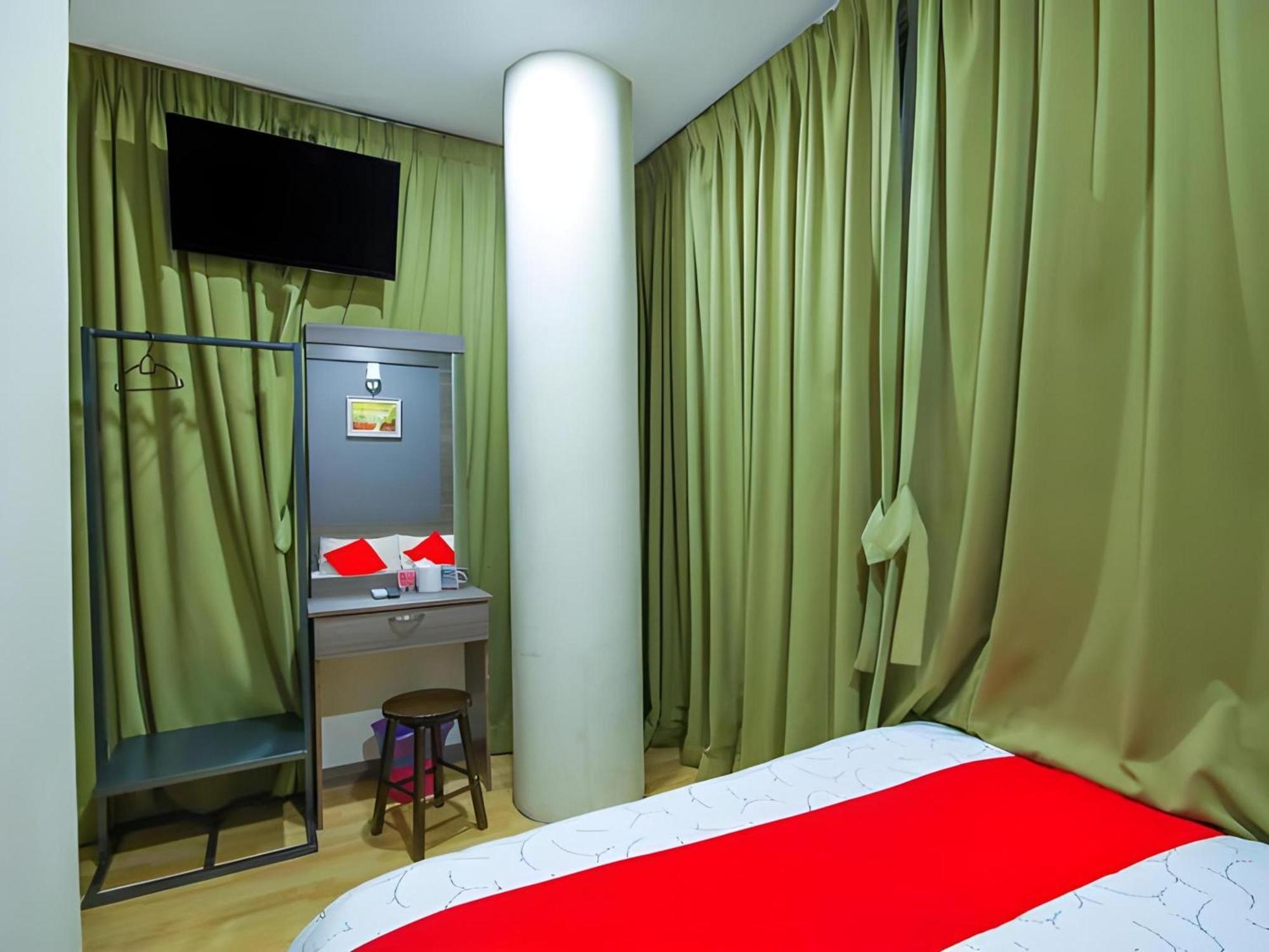 Capital O 812 Hotel Smc Seksyen 13 Shah Alam Luaran gambar